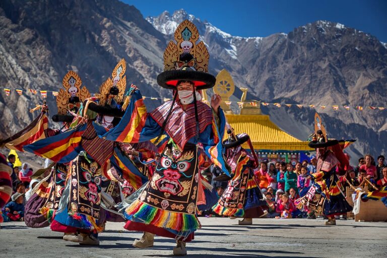 Make my tour ladakh