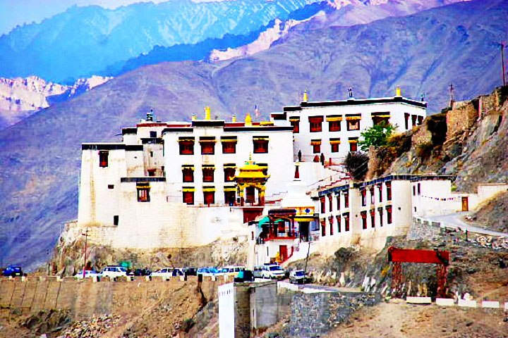 Make my tour Ladakh