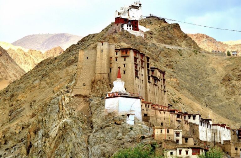 Leh Palace Make My tour ladakh